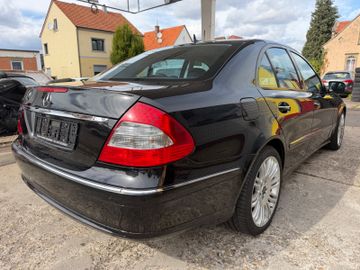 Mercedes E 200 - 5