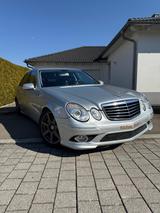 Mercedes-Benz E 500 AMG Sportpaket 387PS. AMG Enschalldämpfer - gebrauchte Mercedes-Benz E 500 aus dem Jahr 2007