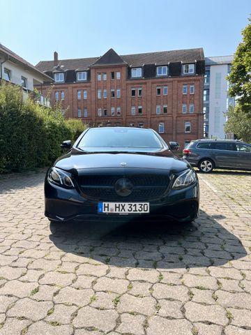 MERCEDES-BENZ E 220 D | W 213 ALL BLACK | AMG 