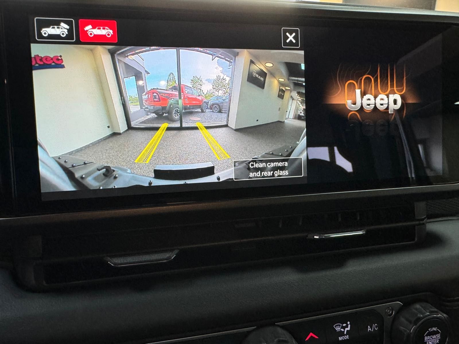 Fahrzeugabbildung Jeep 2026 MOAB 392-6.4L HEMI V8-DUAL TOP