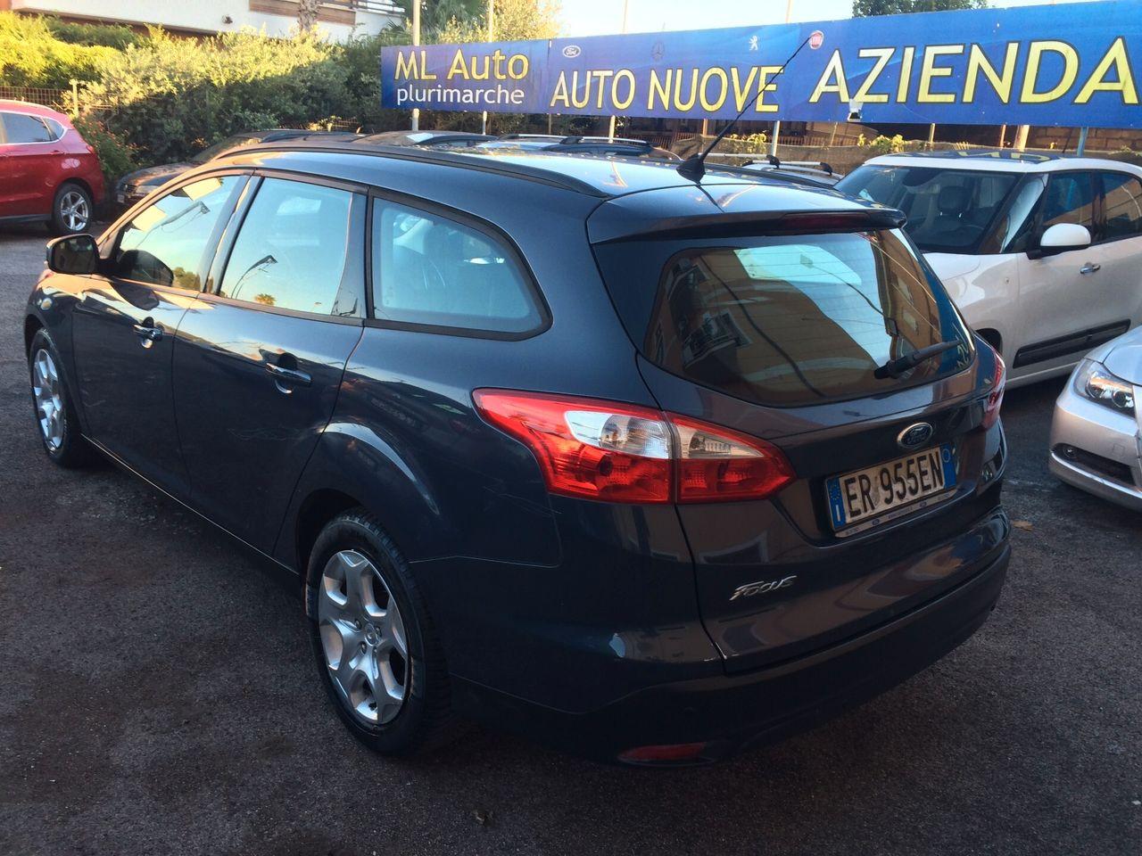 Ford Focus 2013 — photo 9