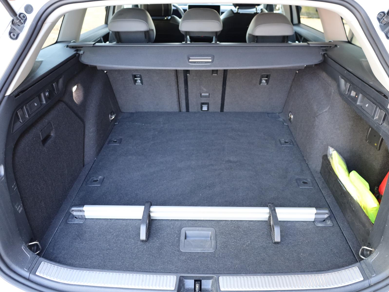 Volkswagen Passat 2.0TDI*HUD*360°K*AHK*Neues Modell, миниатюра 10