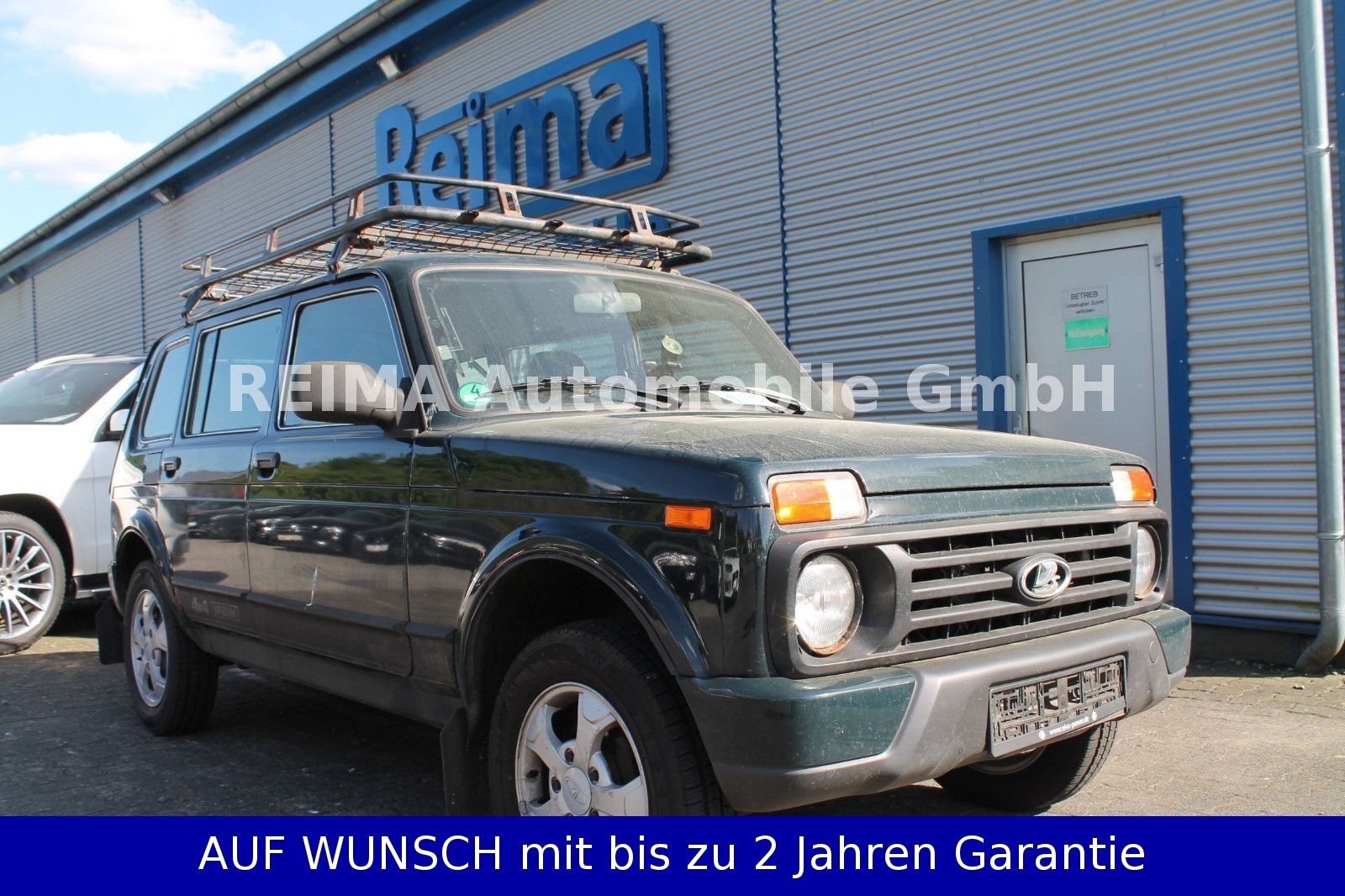 Fahrzeugabbildung Lada Taiga 5-trg. Urban 4x4, Anhängerkupplung