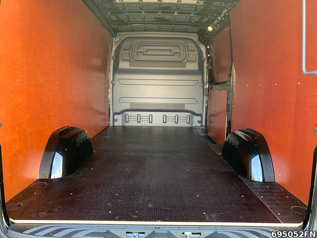 MERCEDES-BENZ Sprinter 2026