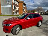 Volvo XC60 D4 Momentum Geartronic Momentum - rote Volvo XC60