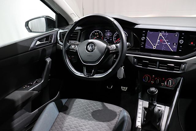 Polo IQ.DRIVE 1.0 TSI ACC NAVI SHZ BT PARKASSIST