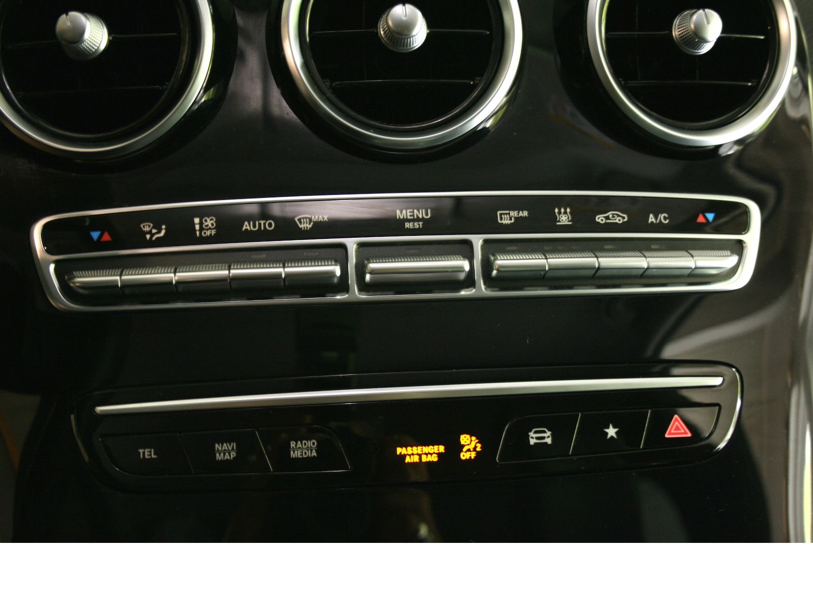 Fahrzeugabbildung Mercedes-Benz GLC 220 d 4M Offroad *Standheizung*LED*Memory