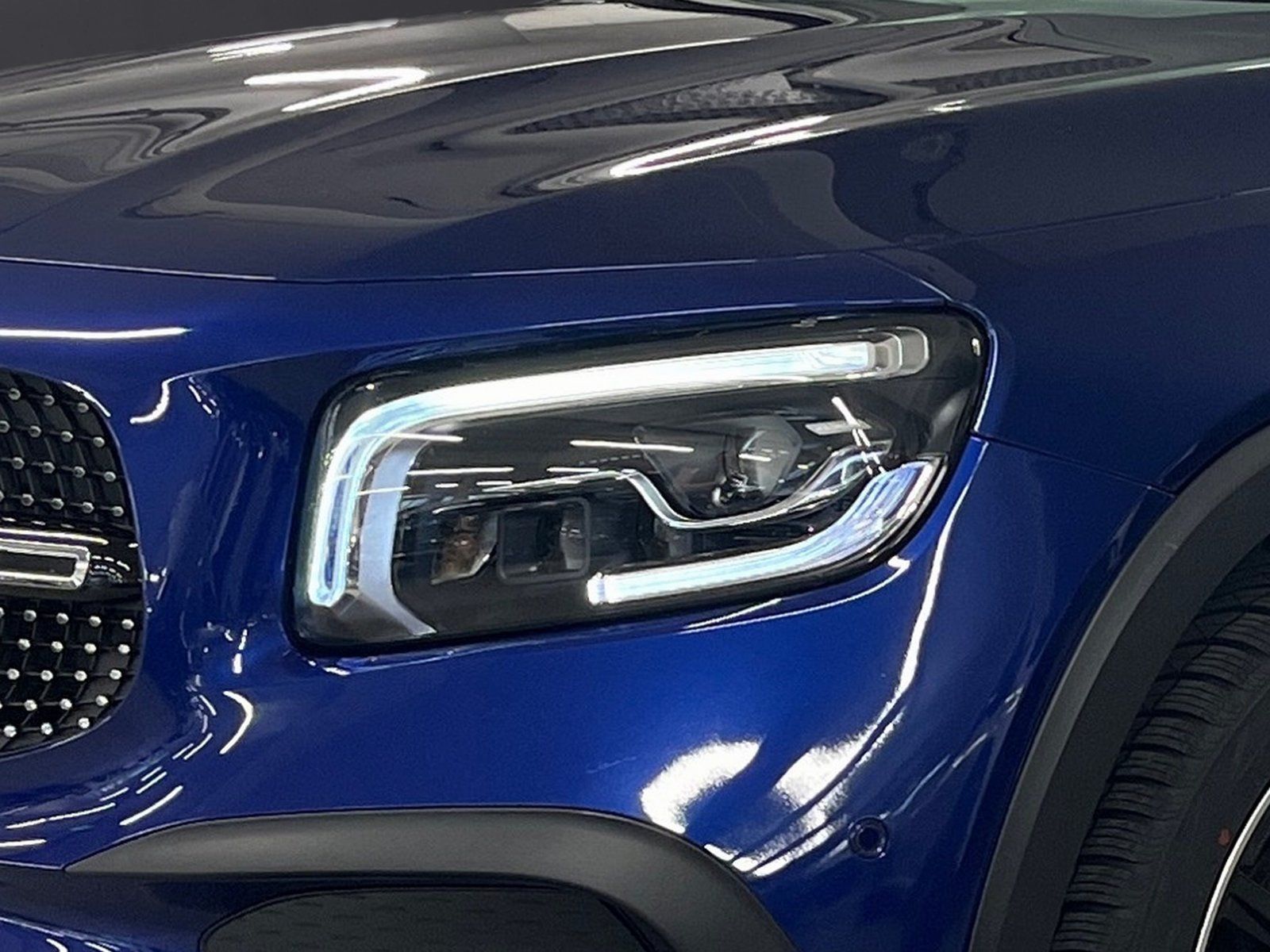Fahrzeugabbildung Mercedes-Benz GLB 220 d 4M AMG*Pano*Distr*20"*Night*MBeam*Soun