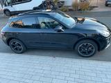 Porsche Macan - - - Porsche aus 2017