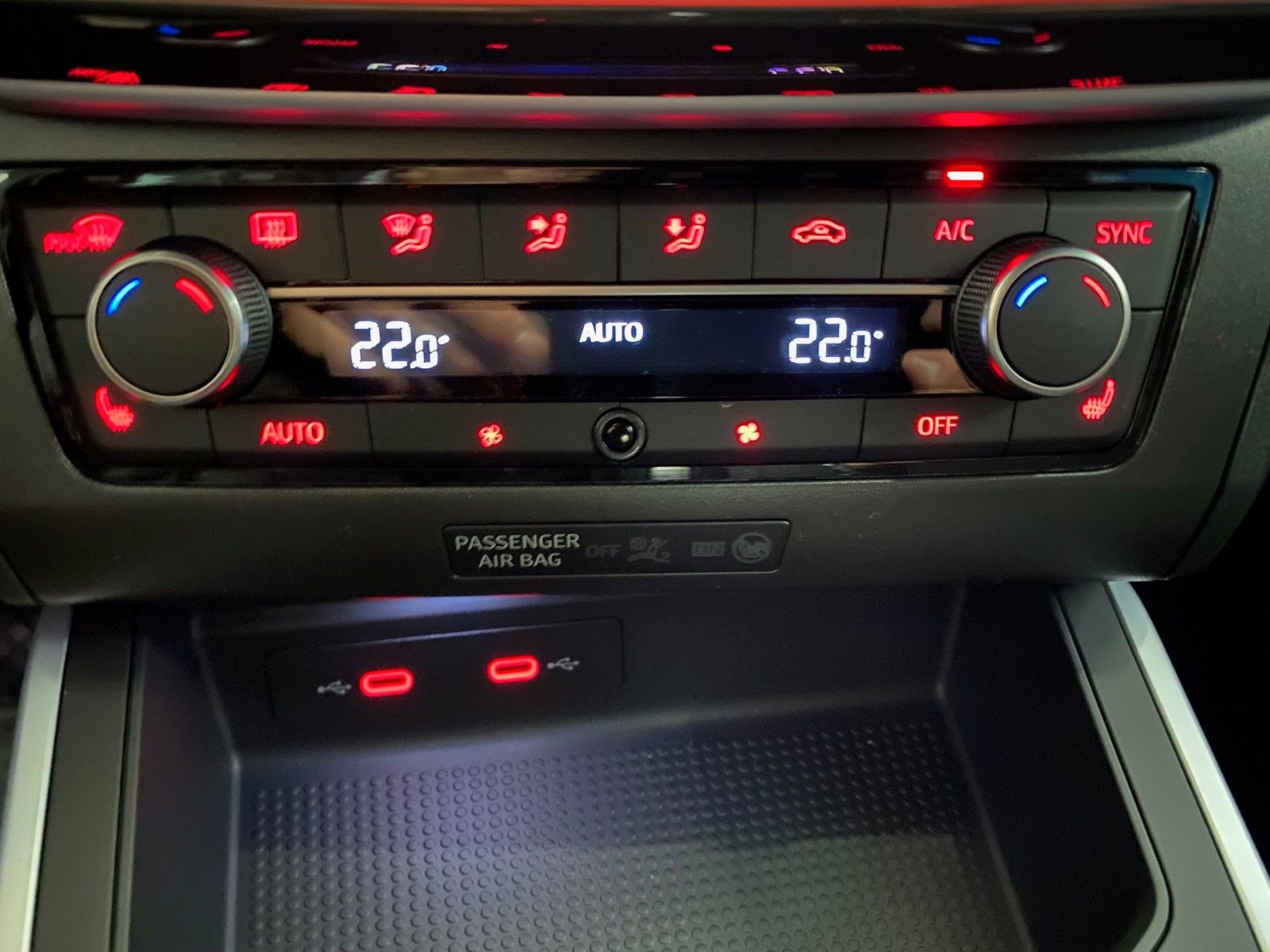 Fahrzeugabbildung SEAT Arona 1.0 TSI FR Garantie 2030+voll LED++KAMERA+