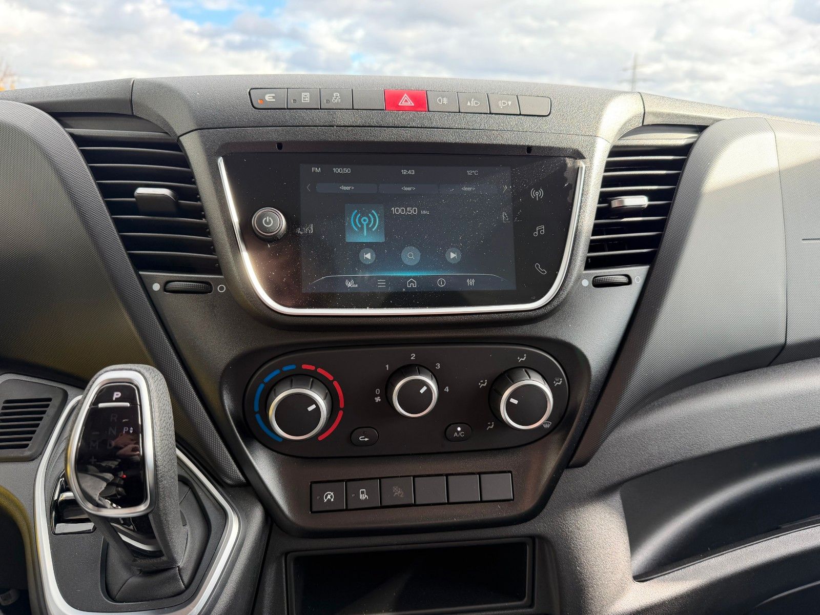 Fahrzeugabbildung Iveco Daily 35S16 A8 *R3.450mm*Automatik*Klima* 3x