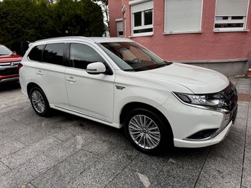 Mitsubishi Outlander - 6