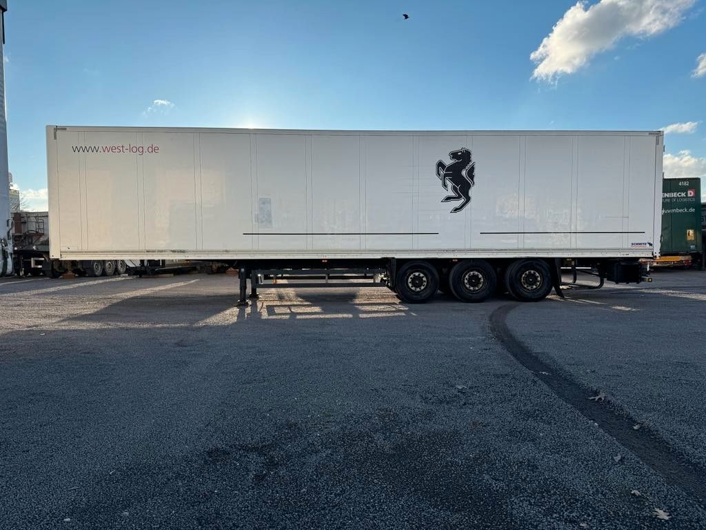 Fahrzeugabbildung Schmitz Cargobull Ferro Plast Koffer Isoliert Auflieger