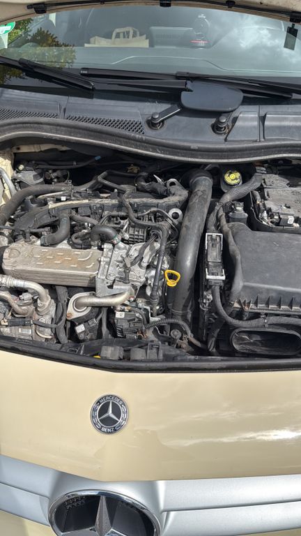 Image of Mercedes-Benz B 200
