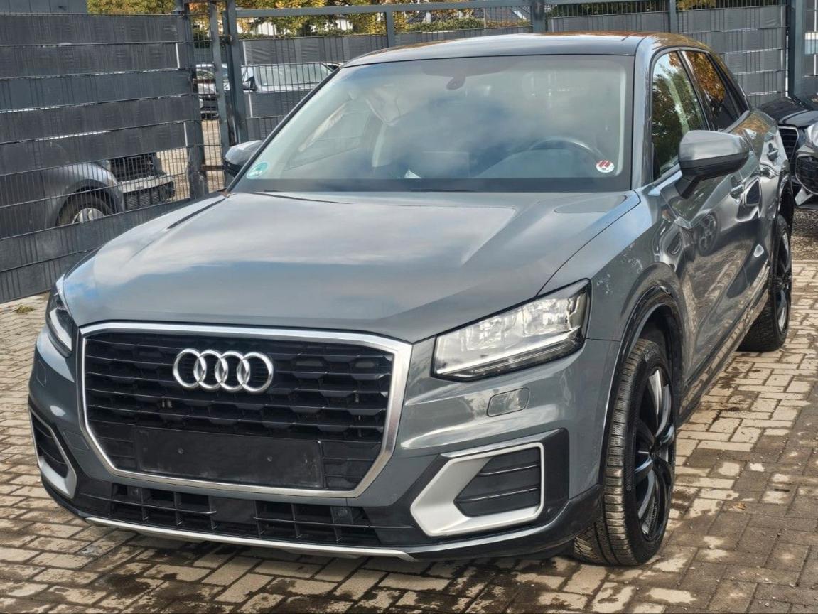Audi Q2 sport*PDC*KLIMA*ASR*LEDER*