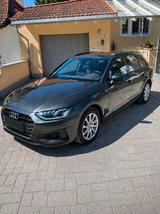 Audi A4 40 TDI S tronic Avant - AHK | Panorama | Matr
