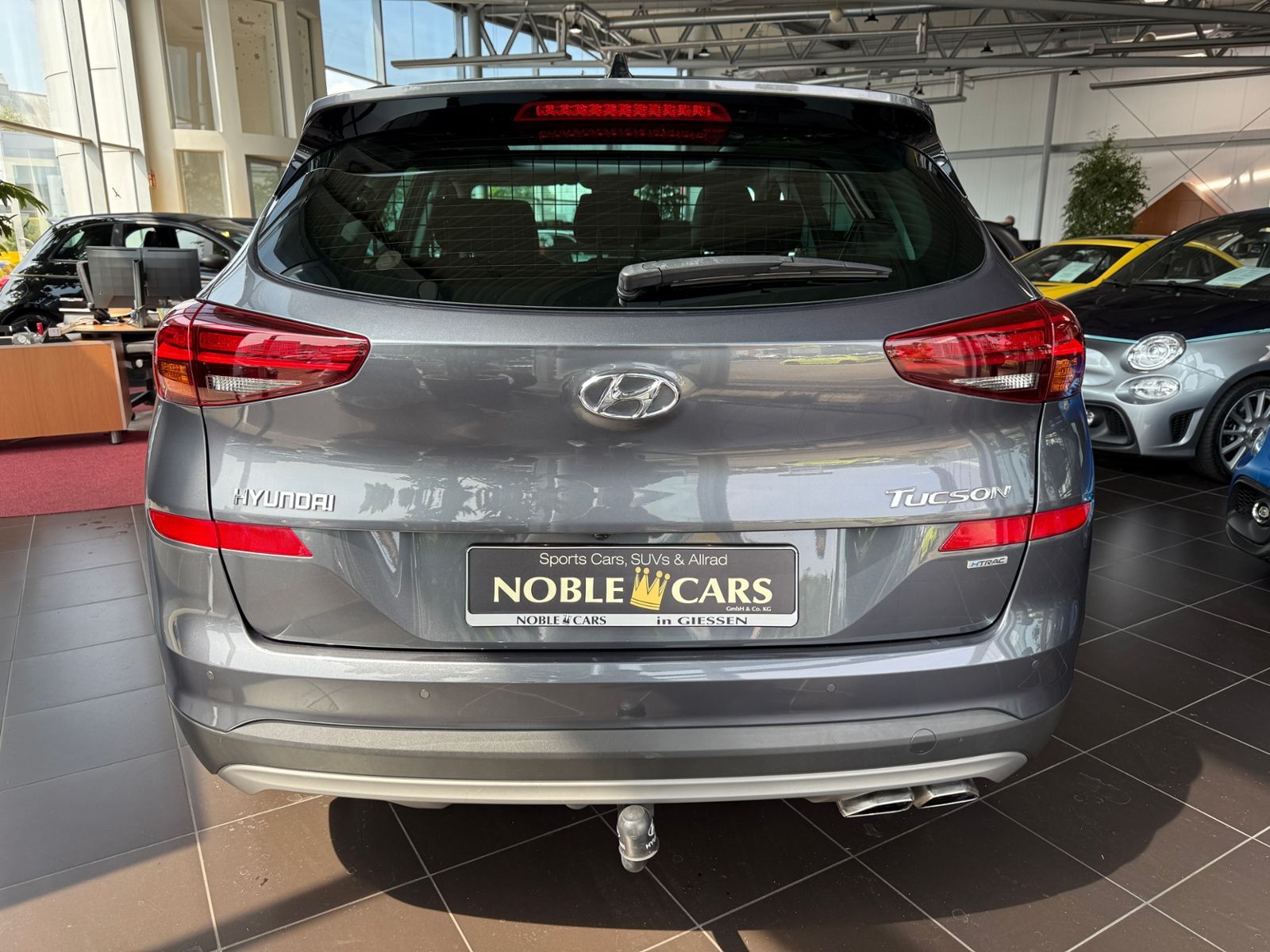 Fahrzeugabbildung Hyundai TUCSON Premium 4WD PANO AHK LED LEDER
