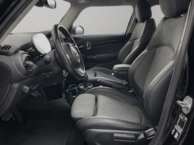 Foto Nummer 9: MINI Cooper 5-Türer