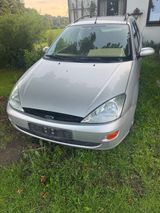 Ford Focus 1.8 l Benziner, Baujahr 1999, B... - Ford Focus aus 1999: Kombi
