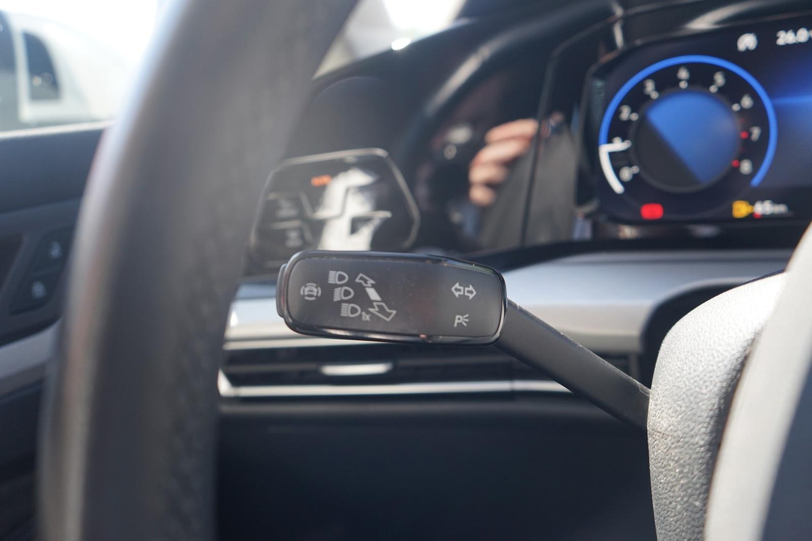 Volkswagen Golf VIII Variant 1.5 LED Navi Standheizung ACC, миниатюра 28