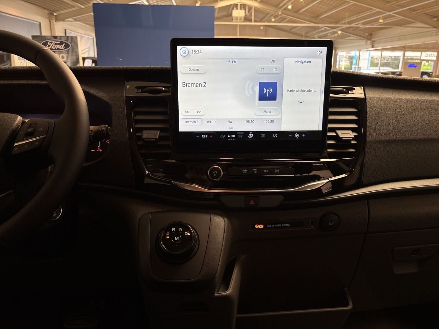Fahrzeugabbildung Ford Transit Kombi 350 L3 Trend Automatik