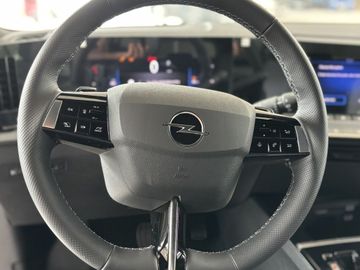Fotografie 17 des Opel Astra Sports Tourer 1.5 D Automatik AHK RFK Navi