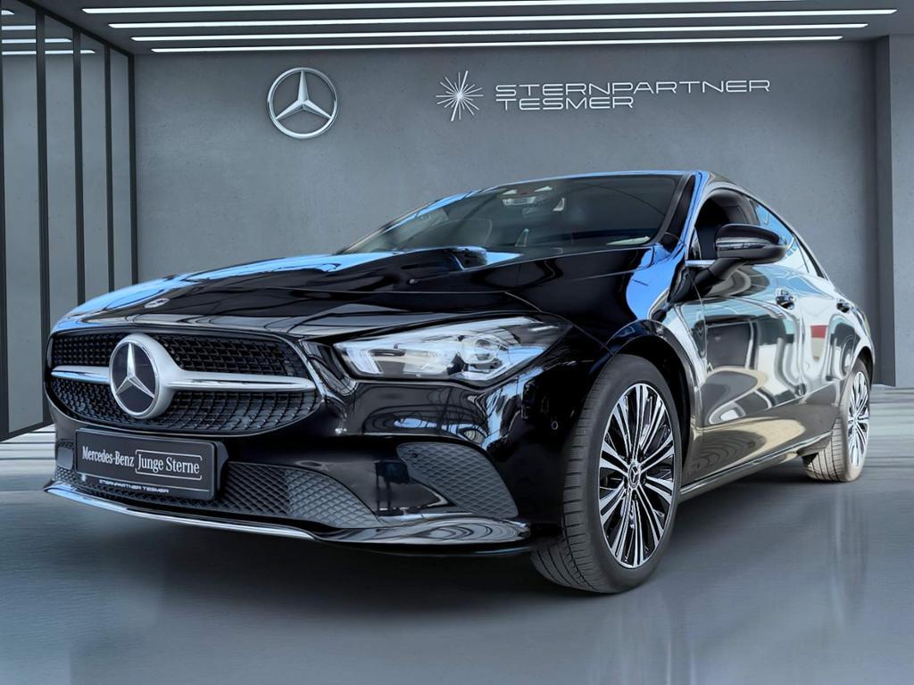 Mercedes-Benz CLA 180 Progressiv, CarPlay, aug. reality, AHK