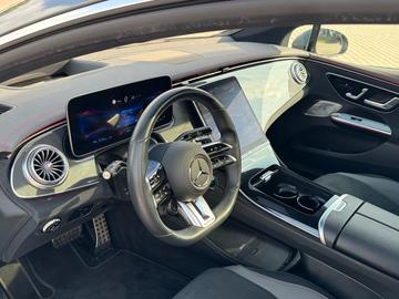 صورة 9 لـ 2022 Mercedes-BENZ EQE
