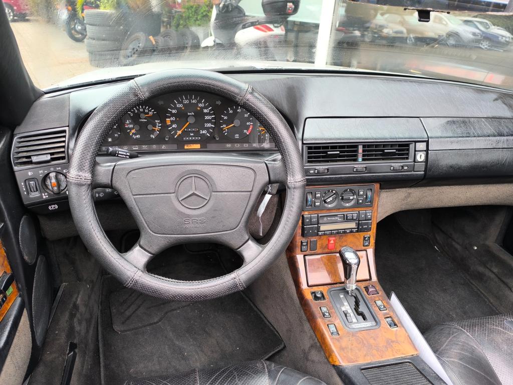 Mercedes-Benz SL 300