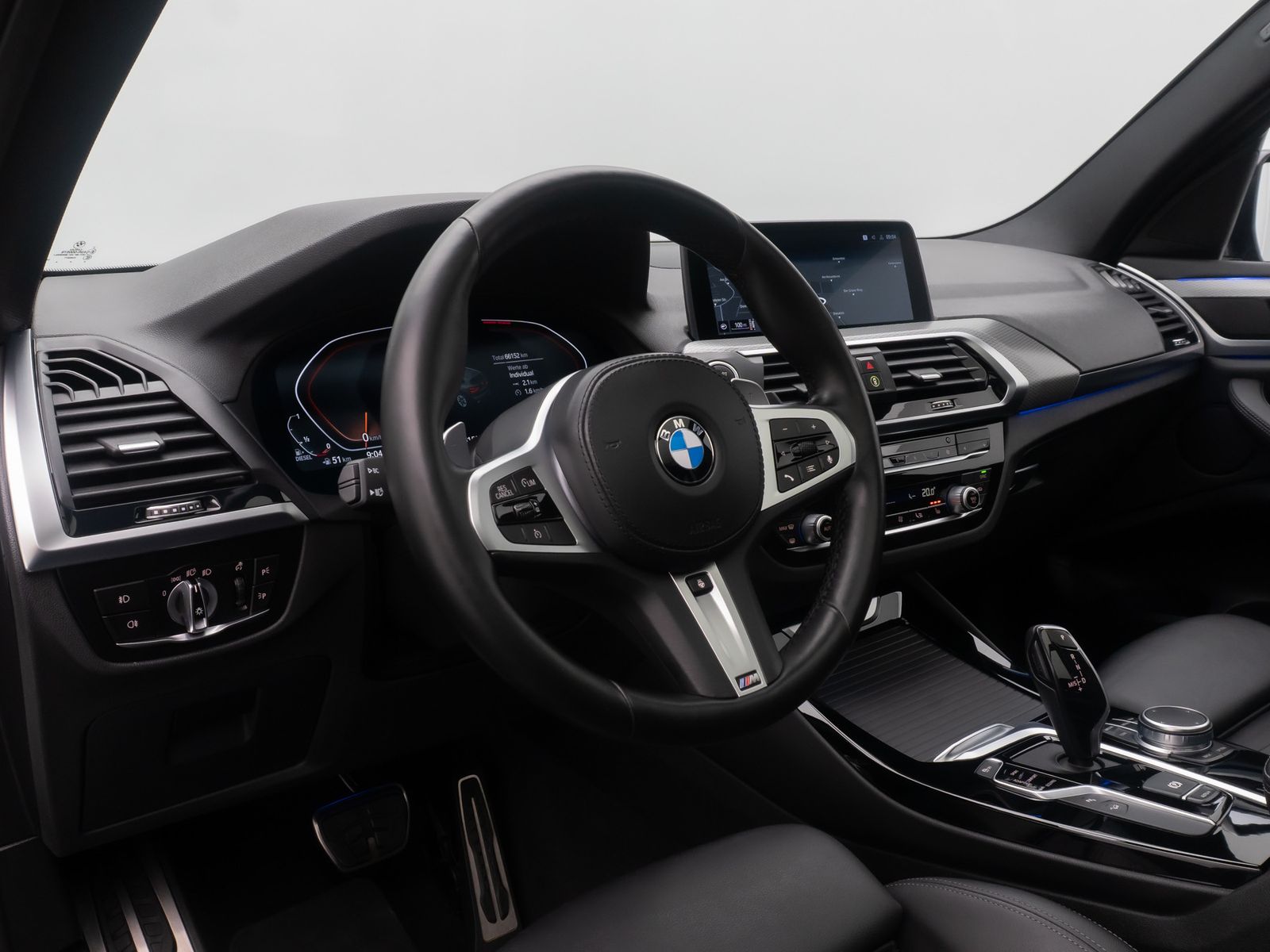 Fahrzeugabbildung BMW X3 xD20d M Sport HUD DAB HiFi Panorama 20Zoll