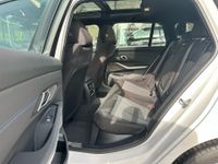 BMW 330 - Vorschau Bild 14