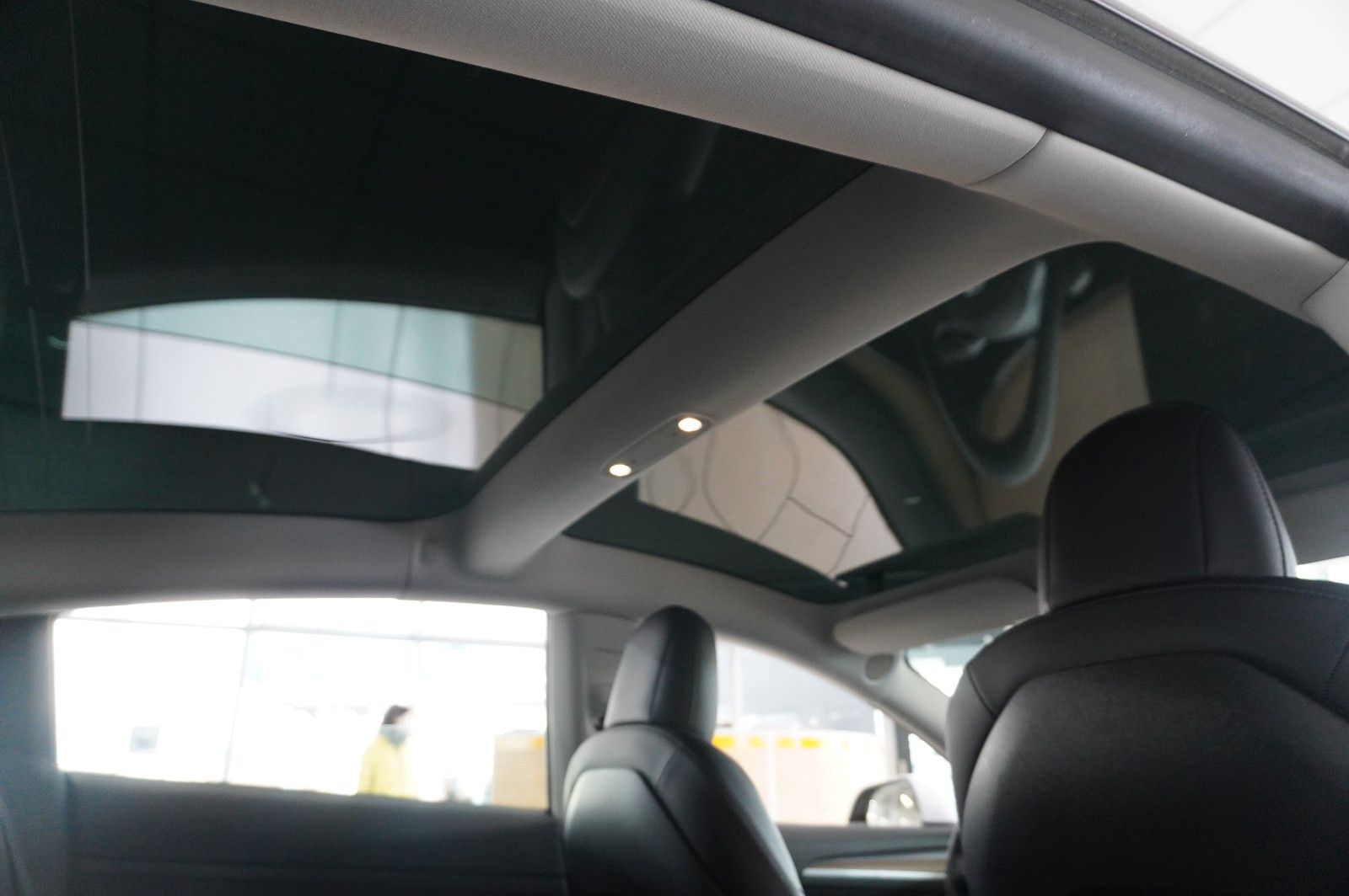 Fahrzeugabbildung Tesla Model 3 LONGRANGE DUAL-MOTOR NAVI/KAMERA/DAB/AMD
