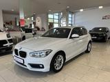 BMW 1 118i Advantage/Nav/LED/SHZ/LED/PDC - BMW 118 in Düsseldorf