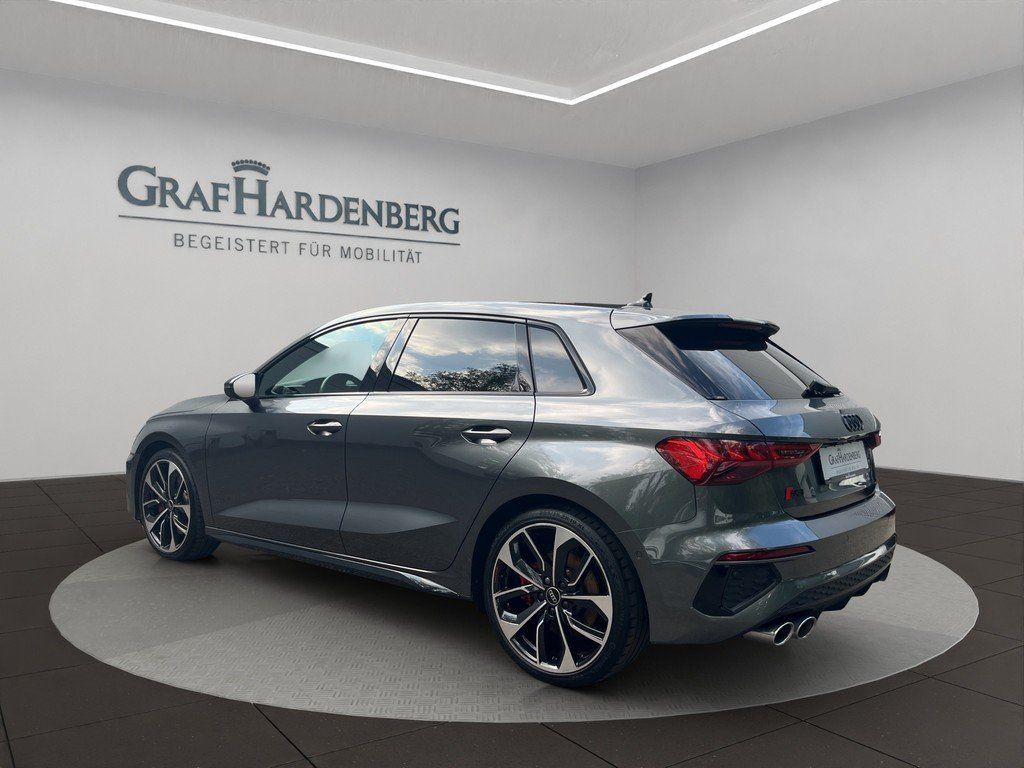 Audi S3 Sportb. 2.0 TFSI qu. S tronic B&O Kamera Pano foto 8