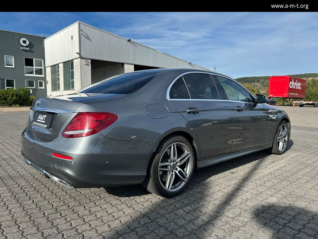 MERCEDES-BENZ E 400