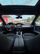 BMW 330i e90 M-Paket - BMW 330: E90 330i