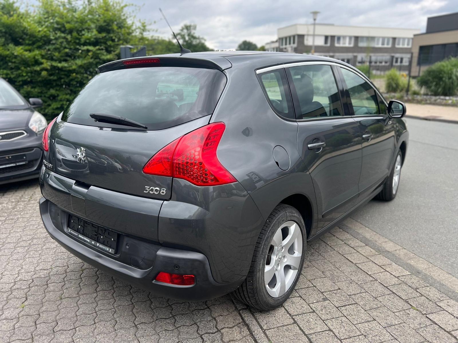 Peugeot 3008 Premium, Pano, Navi,