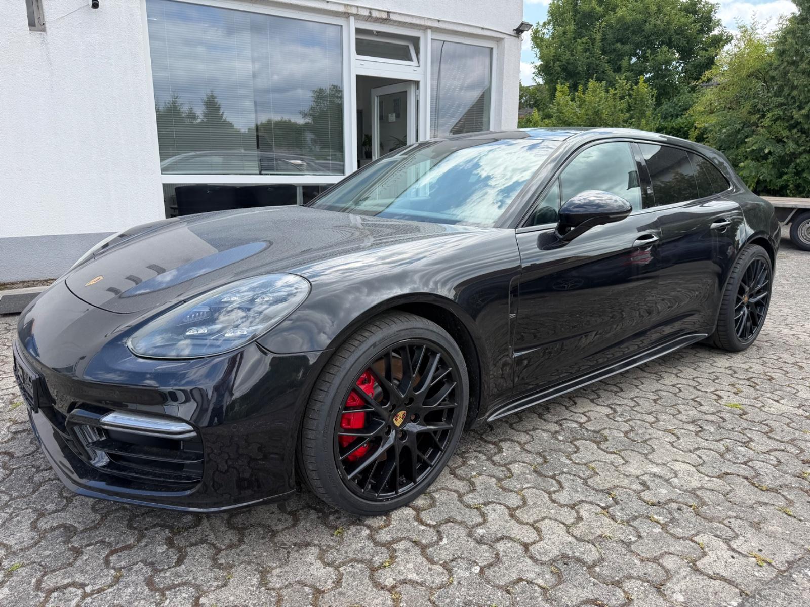Porsche Panamera Sport Turismo GTS