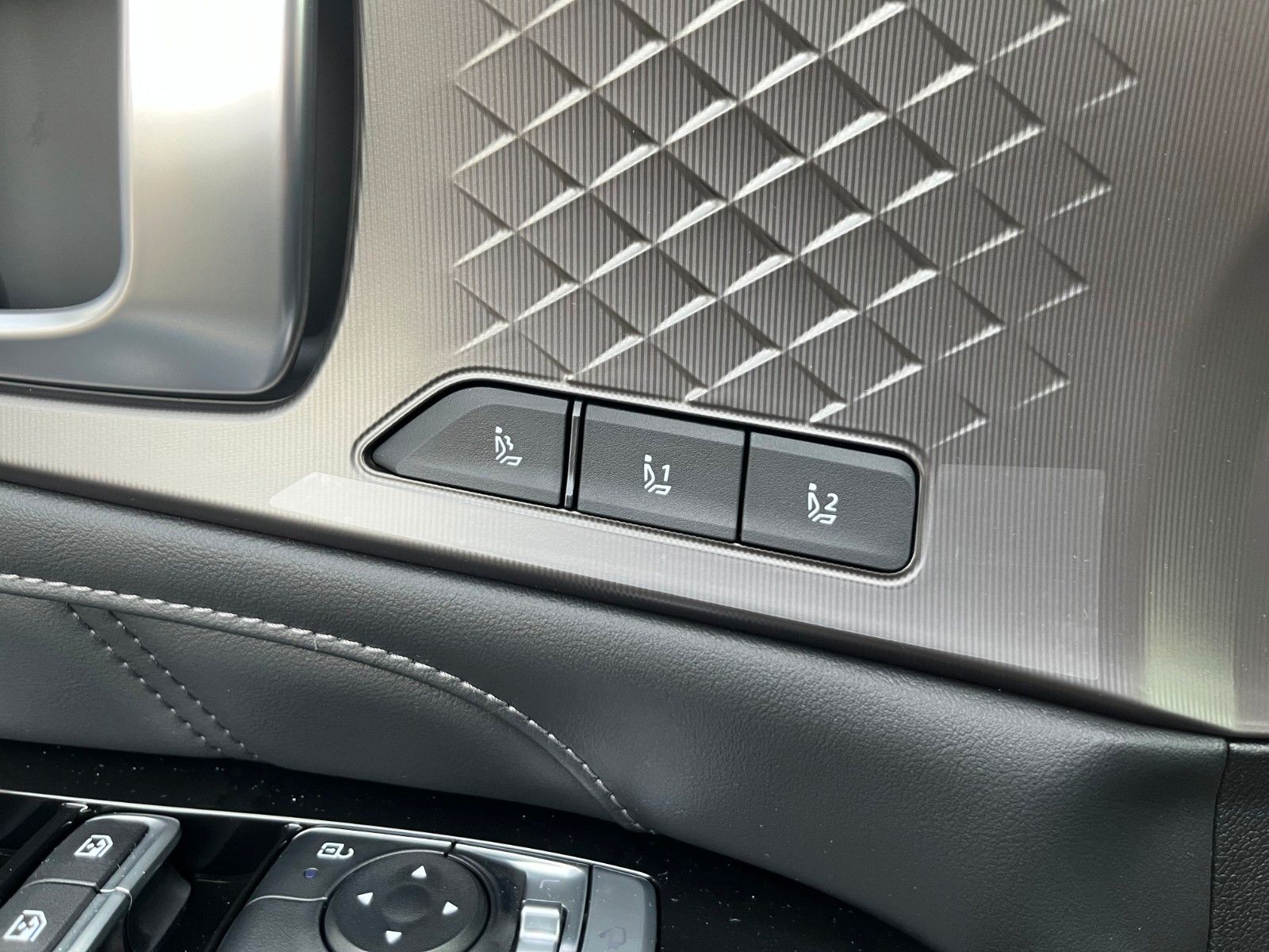 Fahrzeugabbildung Kia Sorento 2.2 CRDi AWD Platinum Premium Paket AHK