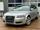Audi A3 Sportback 1.6 Sitzheiz / Klimaauto / 2. Hand - Audi A3 aus 2005: Sportback