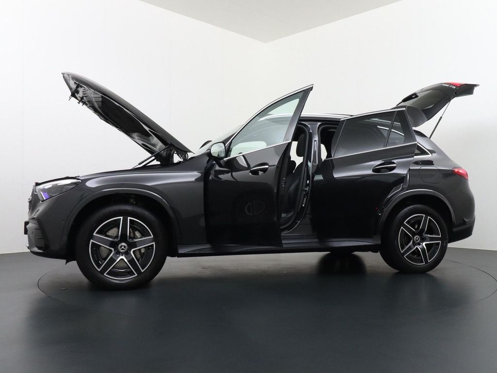 Mercedes-Benz GLC 300 300e 4MATIC AMG Line panorama dach wegkl