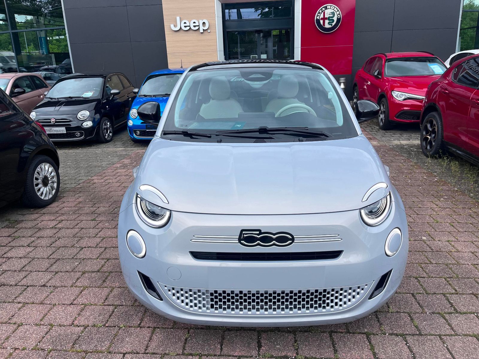 Fahrzeugabbildung Fiat 500 1.0 Hybrid FireFly 48 kW La Prima