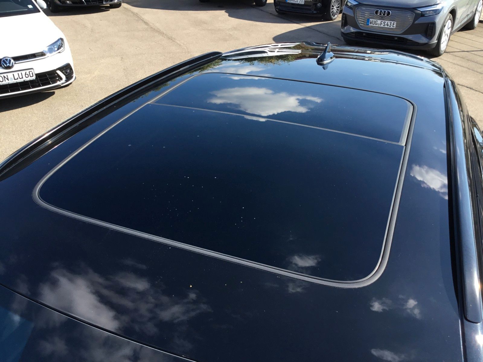 Fahrzeugabbildung CUPRA Terramar 2.0 TSI DSG 4Drive+Matrix+AHK+Pano+360°