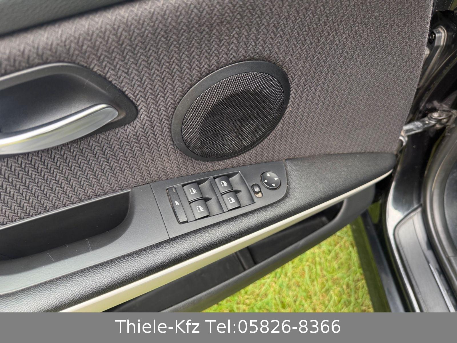 BMW 320 2012 — photo 12
