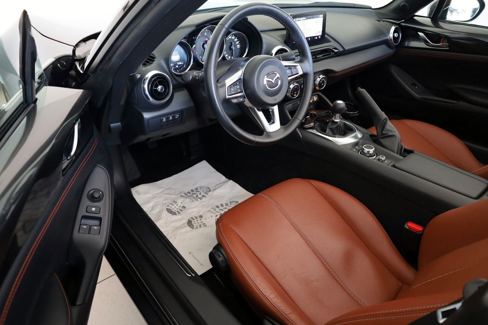 Fahrzeugabbildung Mazda MX-5 Kazari,Leder,Navi,Matrix LED,Kamera,BOSE