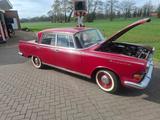 Borgward P100 mit Luftfederung - Borgward mit Benzin-Antrieb: Limousine