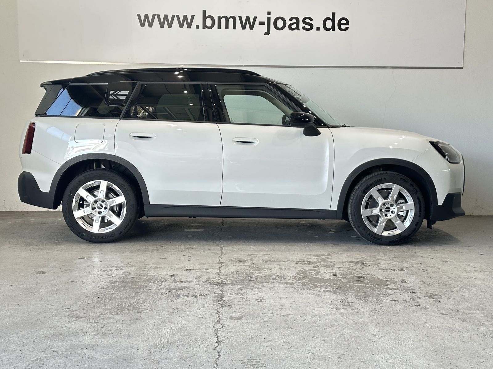 Fahrzeugabbildung MINI Countryman C Classic Trim Paket M Panorama Glasd