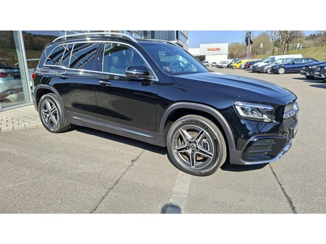 Mercedes-Benz GLB 220