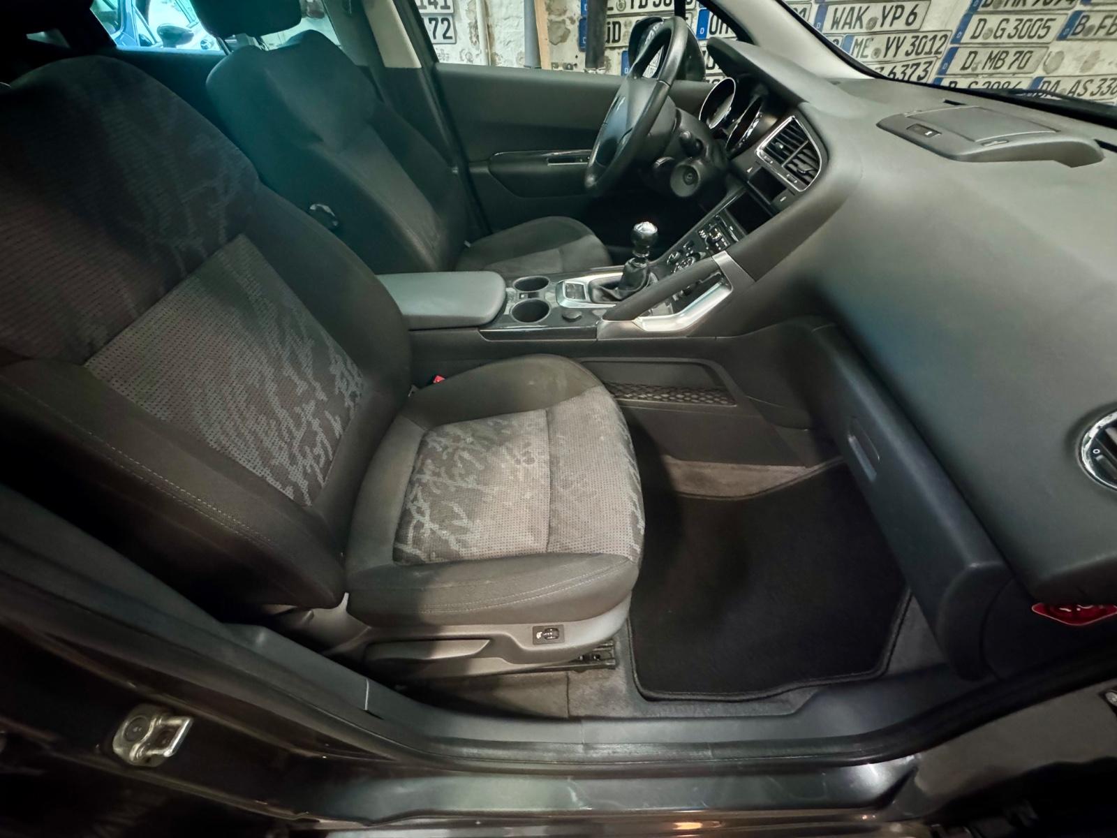 Peugeot 3008 Business-Line *1.Hand*Navi*Zahnriemen NEU*
