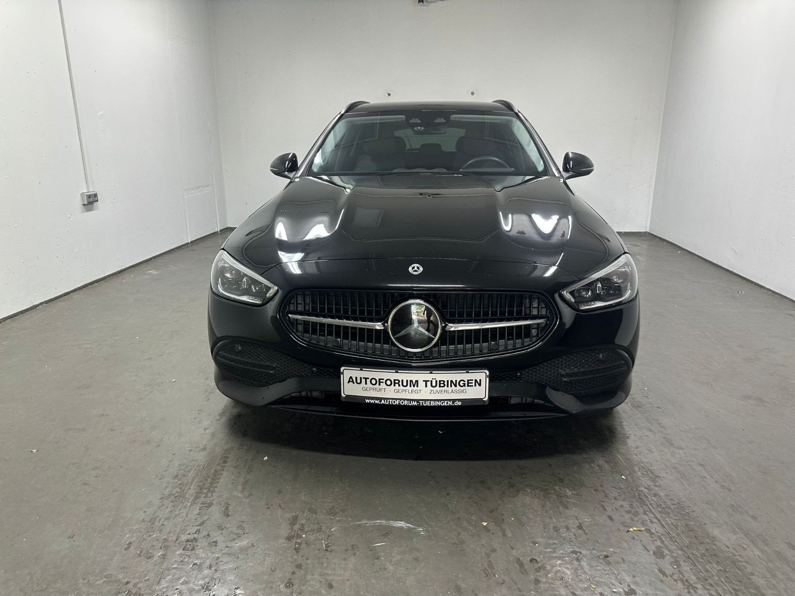Fahrzeugabbildung Mercedes-Benz C 220 d T Autom. *AVANTGARDE*DISTRO*AHK*NIGHT